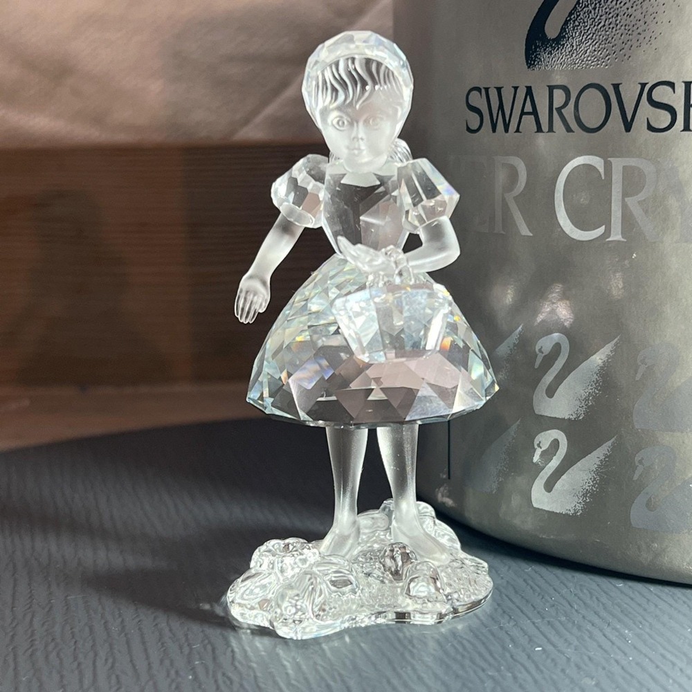 Swarovski crystal large Figurine Red Riding Hood & Basket Mint‎ Condition & Box
